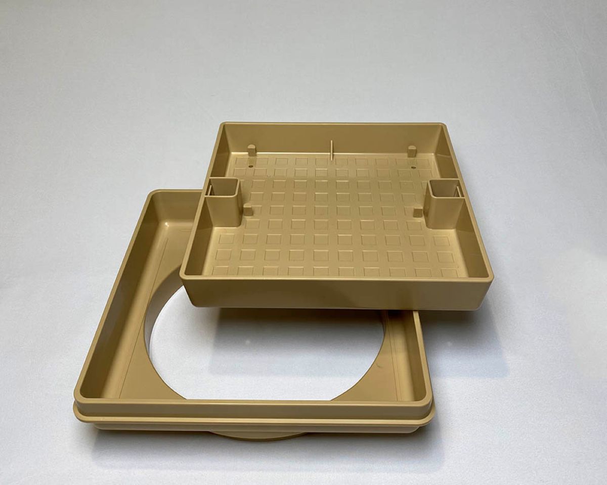 PouraLid 11" square skimmer cover in tan